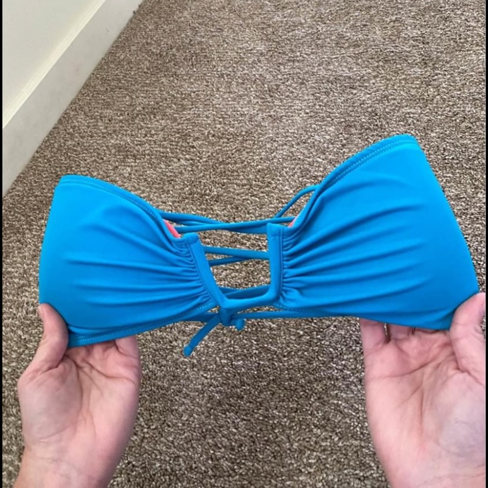 Strapless Boom Boom bikini top